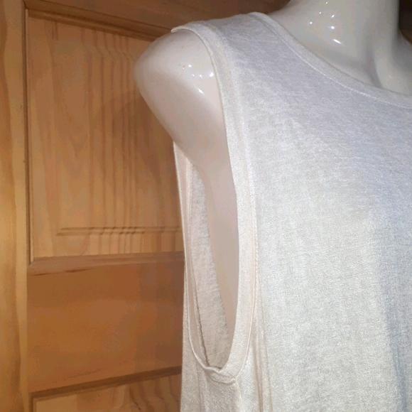 Top or Tunic - Picture 6 of 6